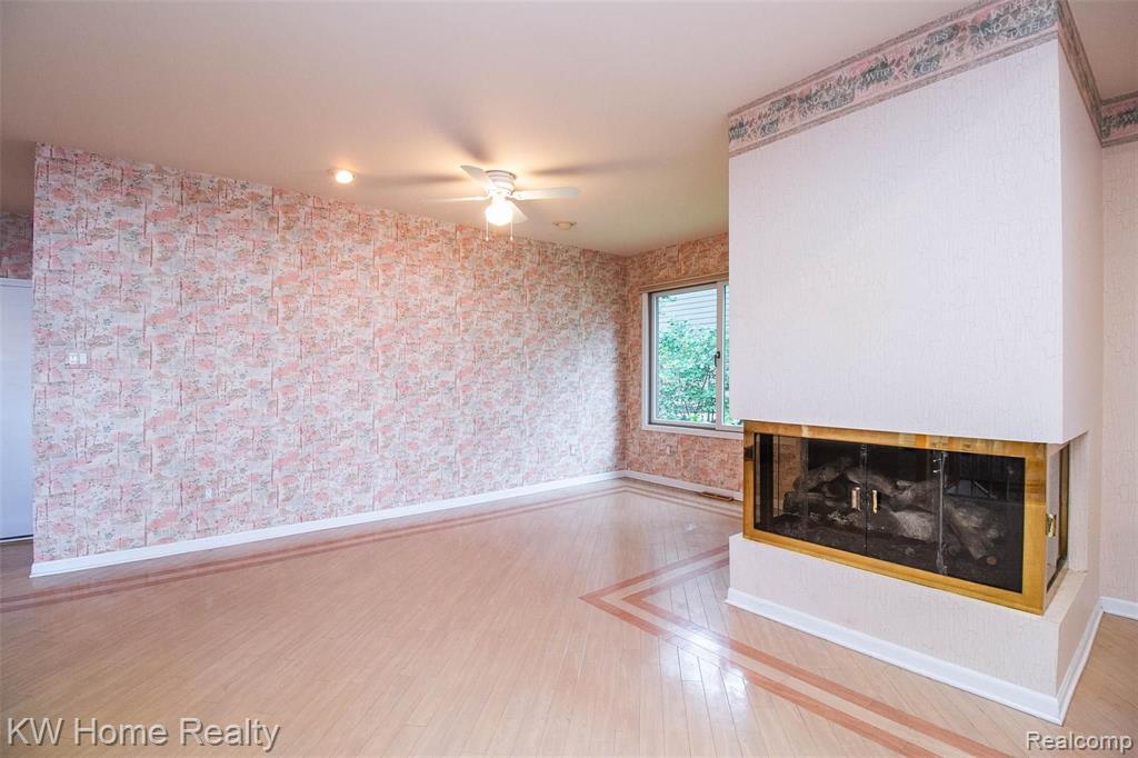 3930 Covert Road Waterford, MI 48328 - Photo 16 of 49