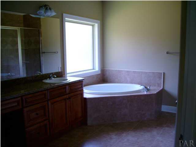 2423 Crescent Road Navarre, FL 32566 - Photo 12 of 18