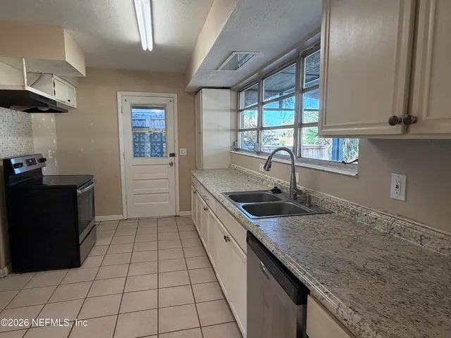 $364,200 | 1274 Sunapee Avenue North, Jacksonville, FL 32233