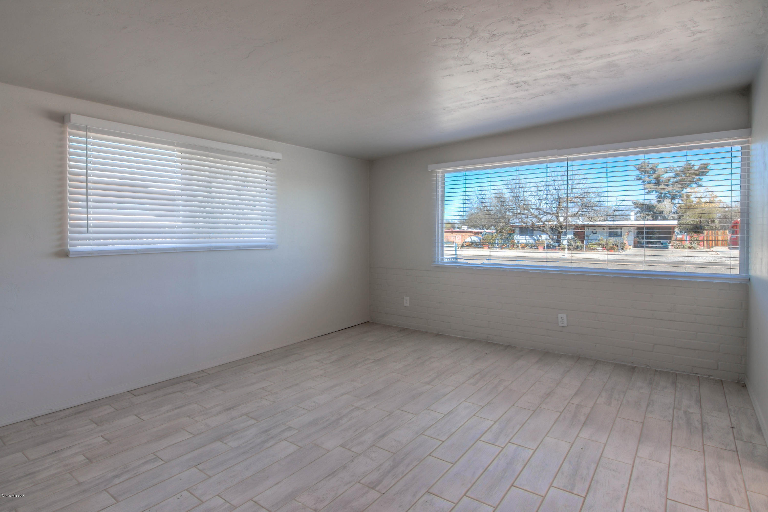 7012 East Stella Road Tucson, AZ 85730 - Photo 4 of 11