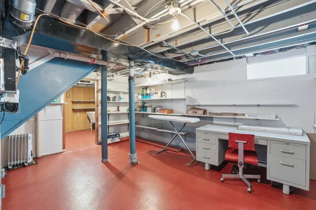 a view of a storage & utility room