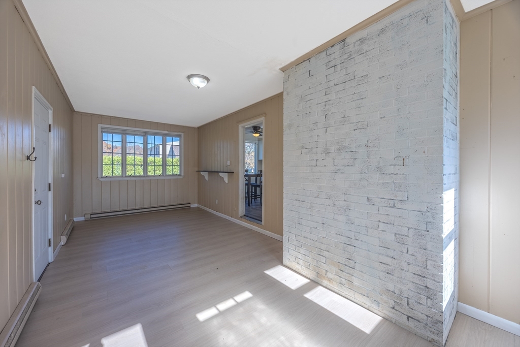 8 Ridgeview Drive Agawam, MA 01030 - Photo 7 of 37 Gallery Image 7
