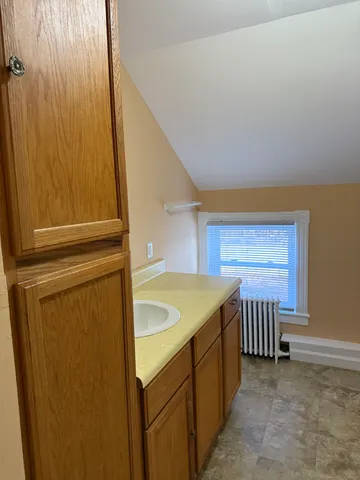 $1,700 | 10 Wilford Court, Pawcatuck, CT 06379