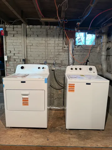 $1,700 | 10 Wilford Court, Pawcatuck, CT 06379