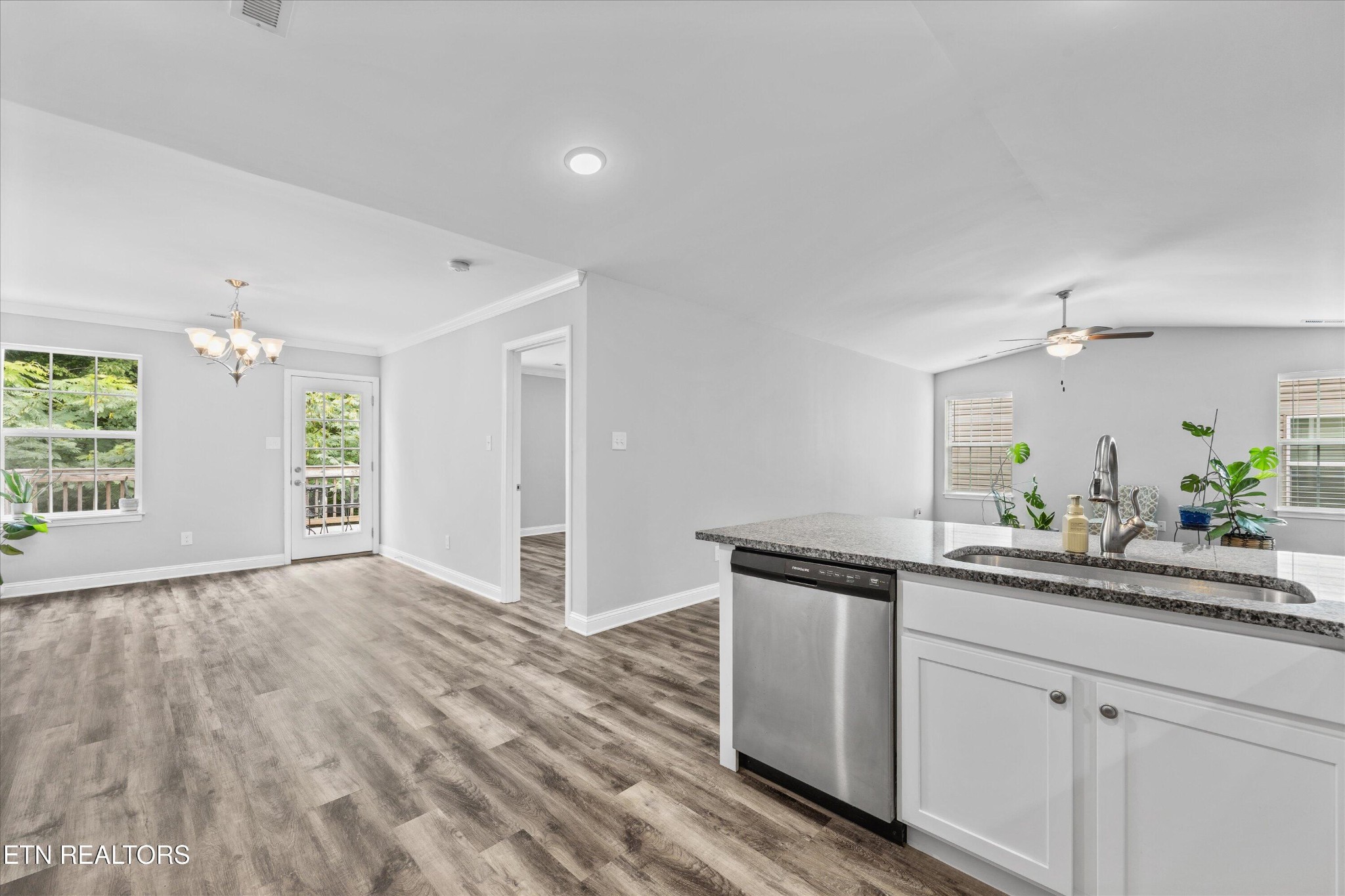 870 Spring Park Road Knoxville, TN 37914 - Photo 12 of 27 Gallery Image 12