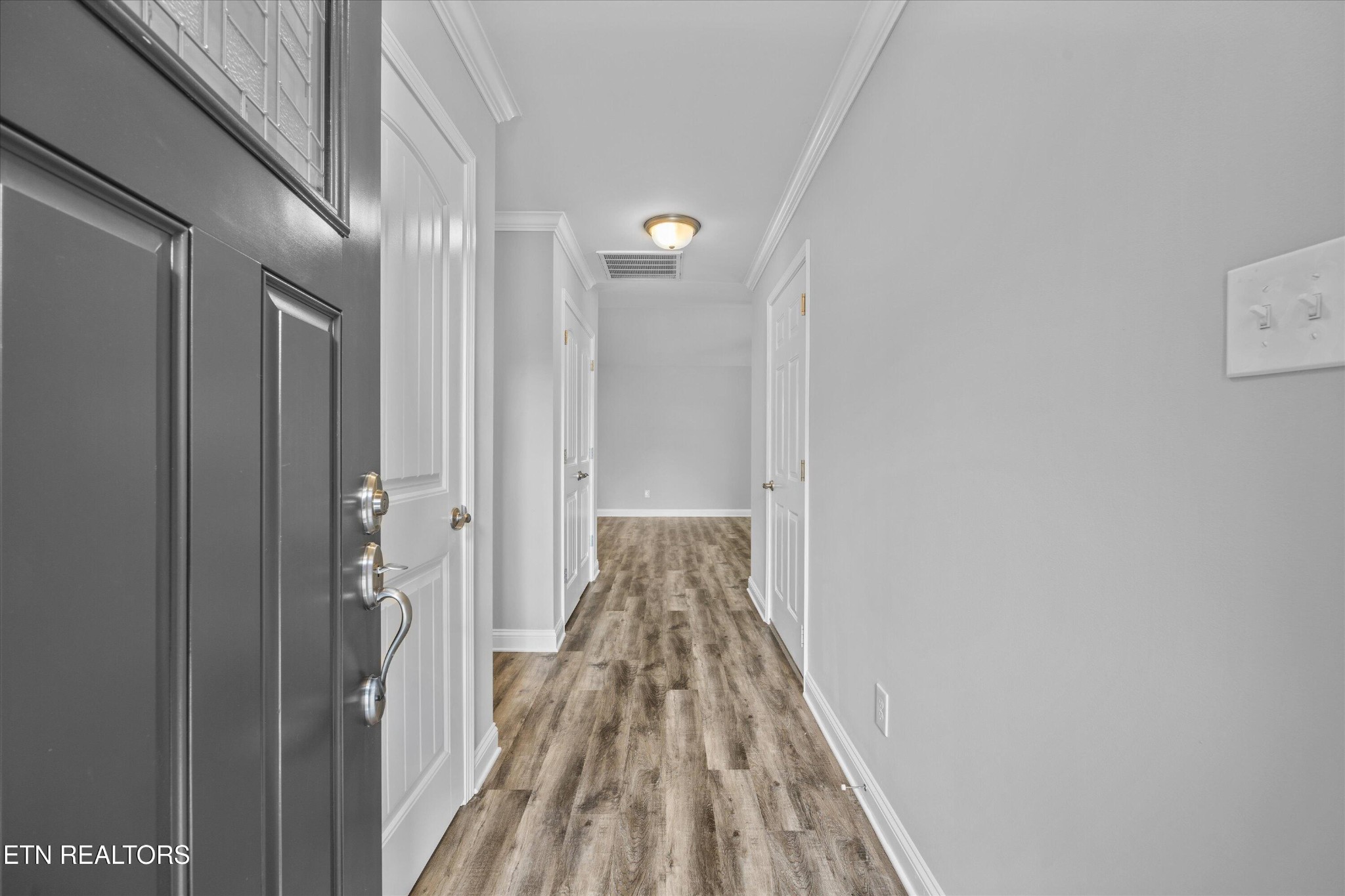 870 Spring Park Road Knoxville, TN 37914 - Photo 4 of 27 Gallery Image 4