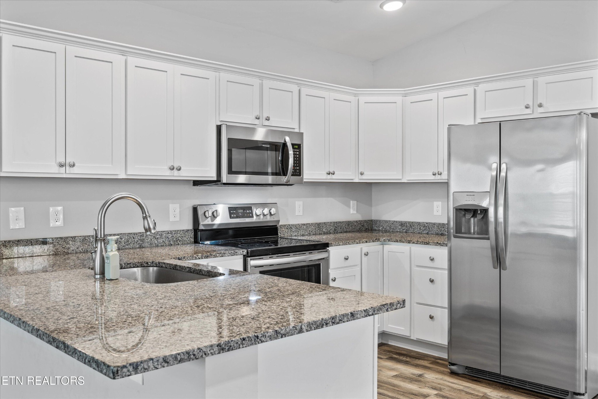 870 Spring Park Road Knoxville, TN 37914 - Photo 9 of 27 Gallery Image 9