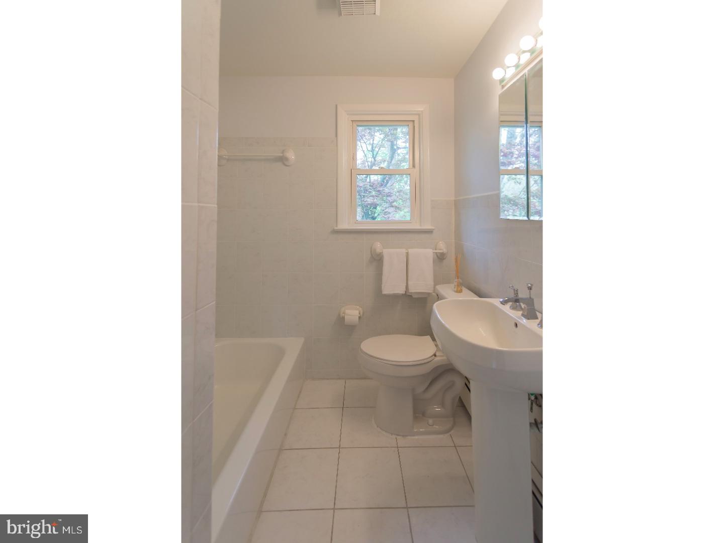 150 Dayleview Road Berwyn, PA 19312 - Photo 17 of 22 Bathroom