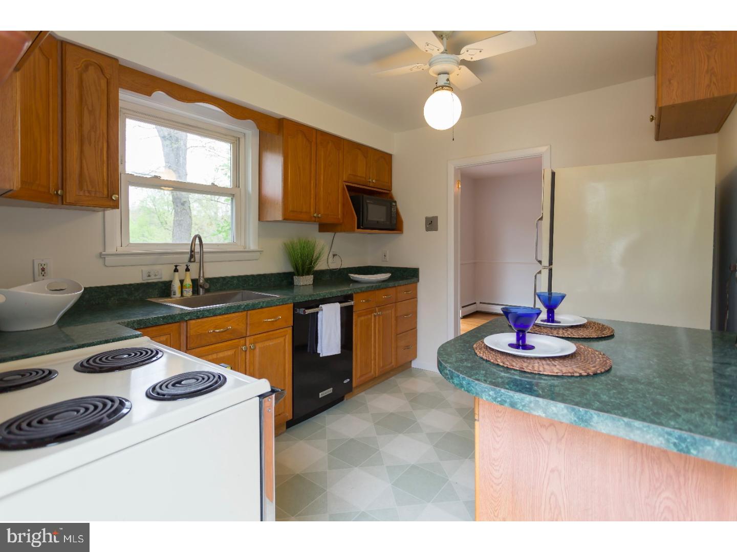 150 Dayleview Road Berwyn, PA 19312 - Photo 7 of 22 Kitchen