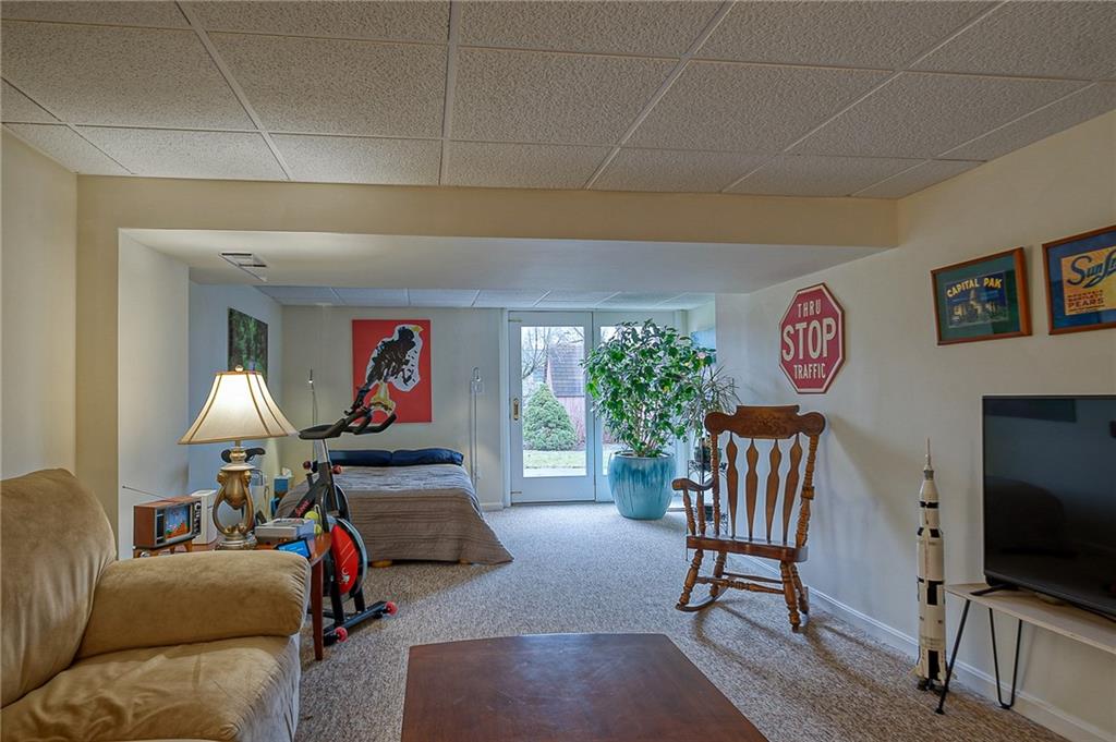 615 Quince Road Monroeville, PA 15146 - Photo 14 of 20 Gallery Image 14