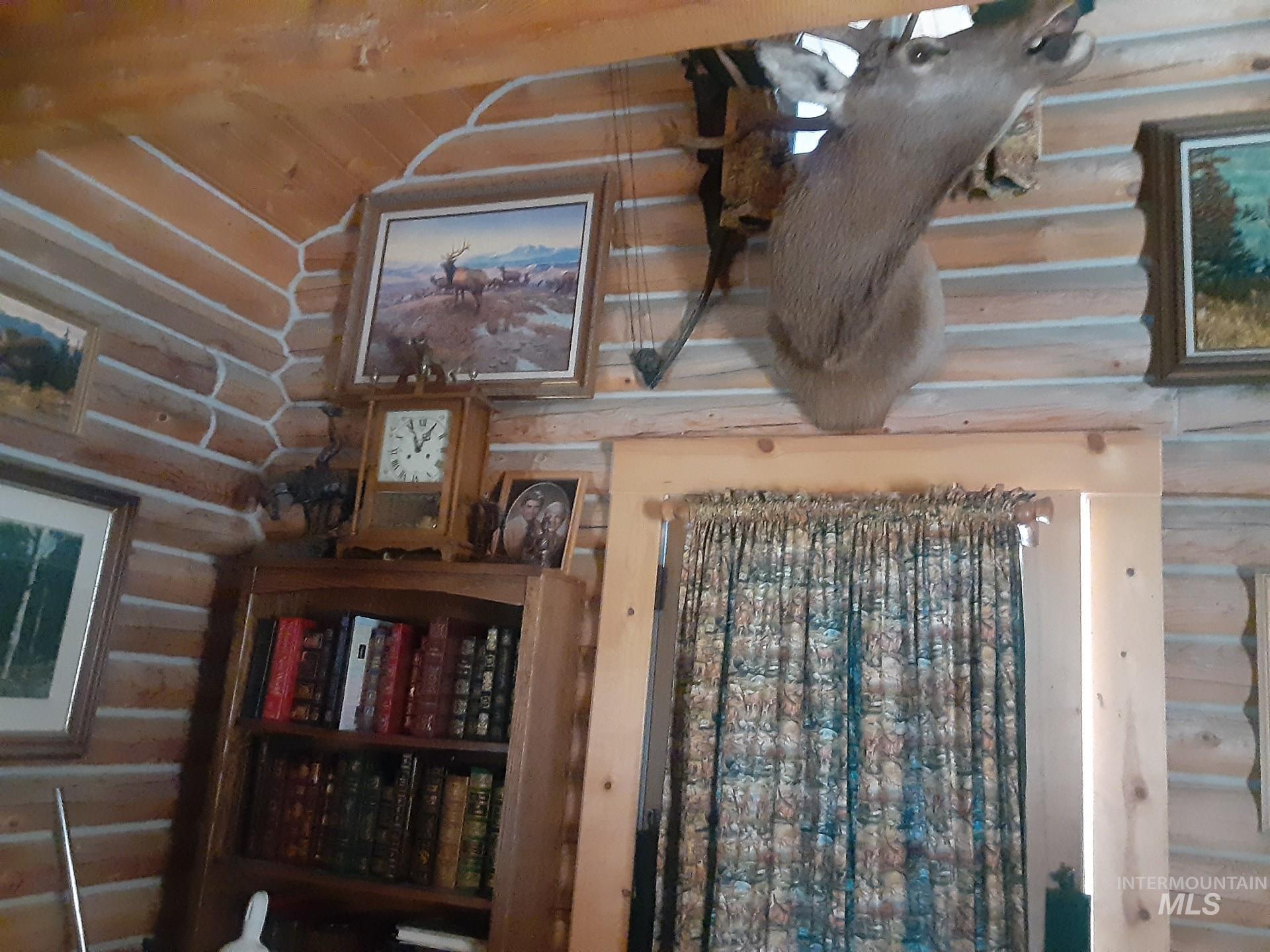 2074 Fleck Smt Road Fairfield, ID 83327 - Photo 9 of 22 Detailed view of rustic walls
