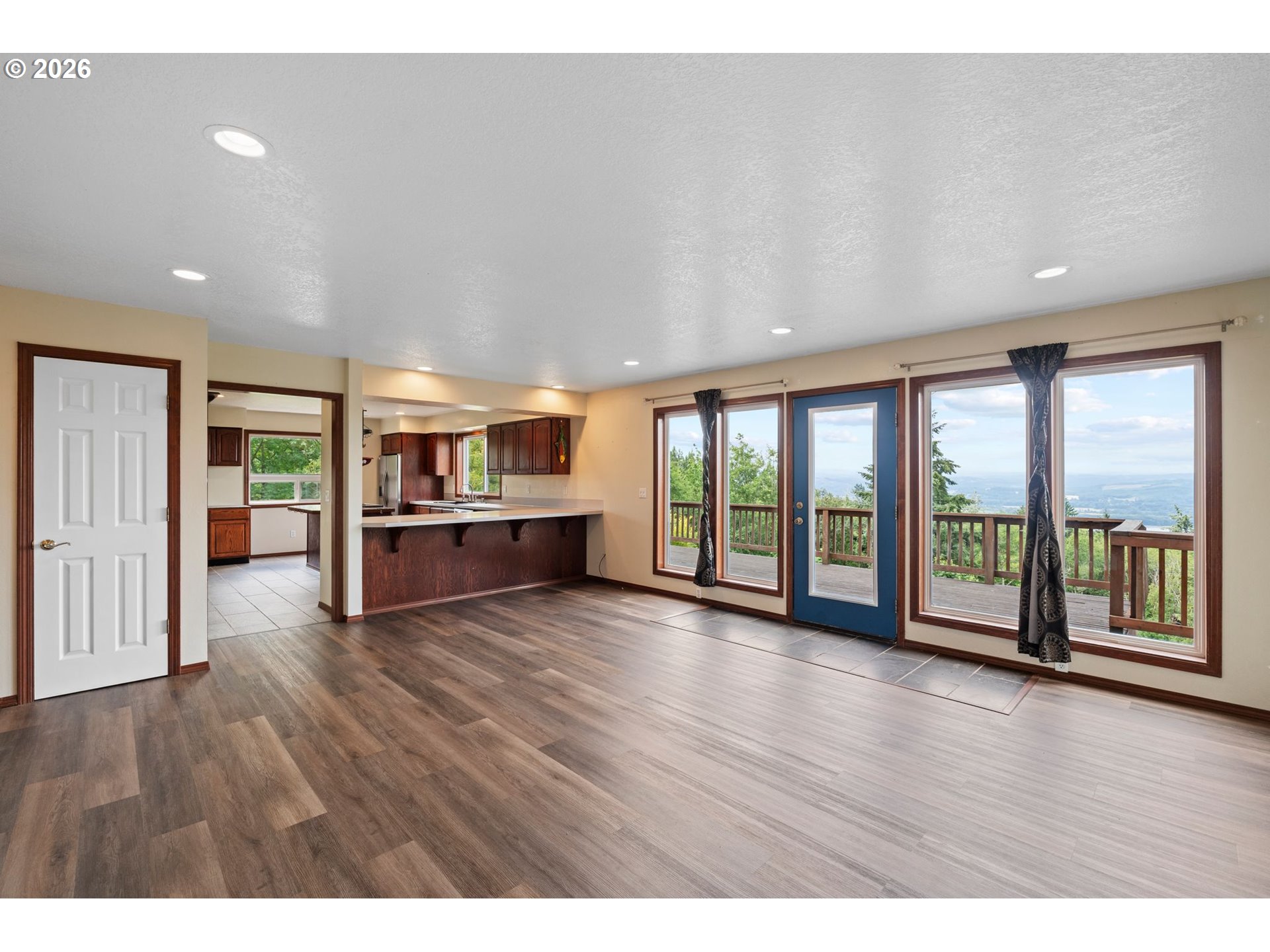 4955 Green Mountain Road Kalama, WA 98625 - Photo 13 of 37