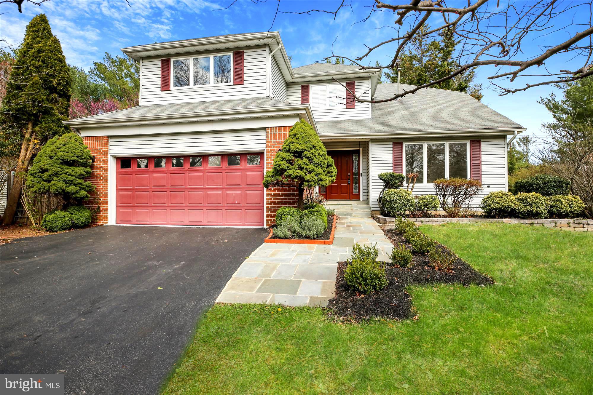 Welcome to 11805 Riding Loop Terrace