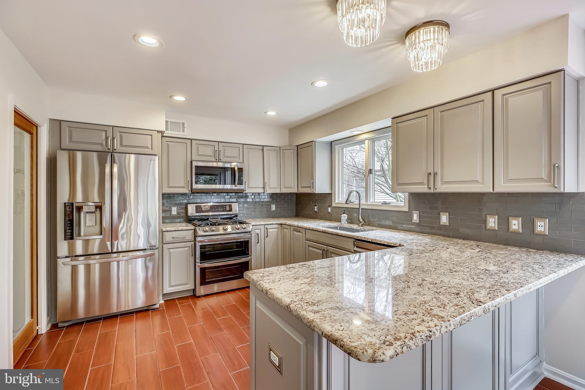 11805 Riding Loop Terrace North Potomac, MD 20878 - Photo 12 of 40 Granite Counters