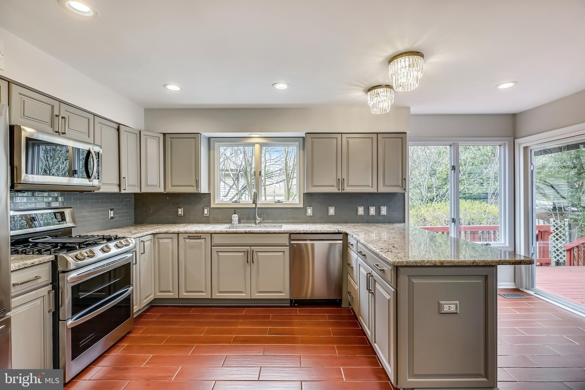 11805 Riding Loop Terrace North Potomac, MD 20878 - Photo 13 of 40 Gourmet Kitchen
