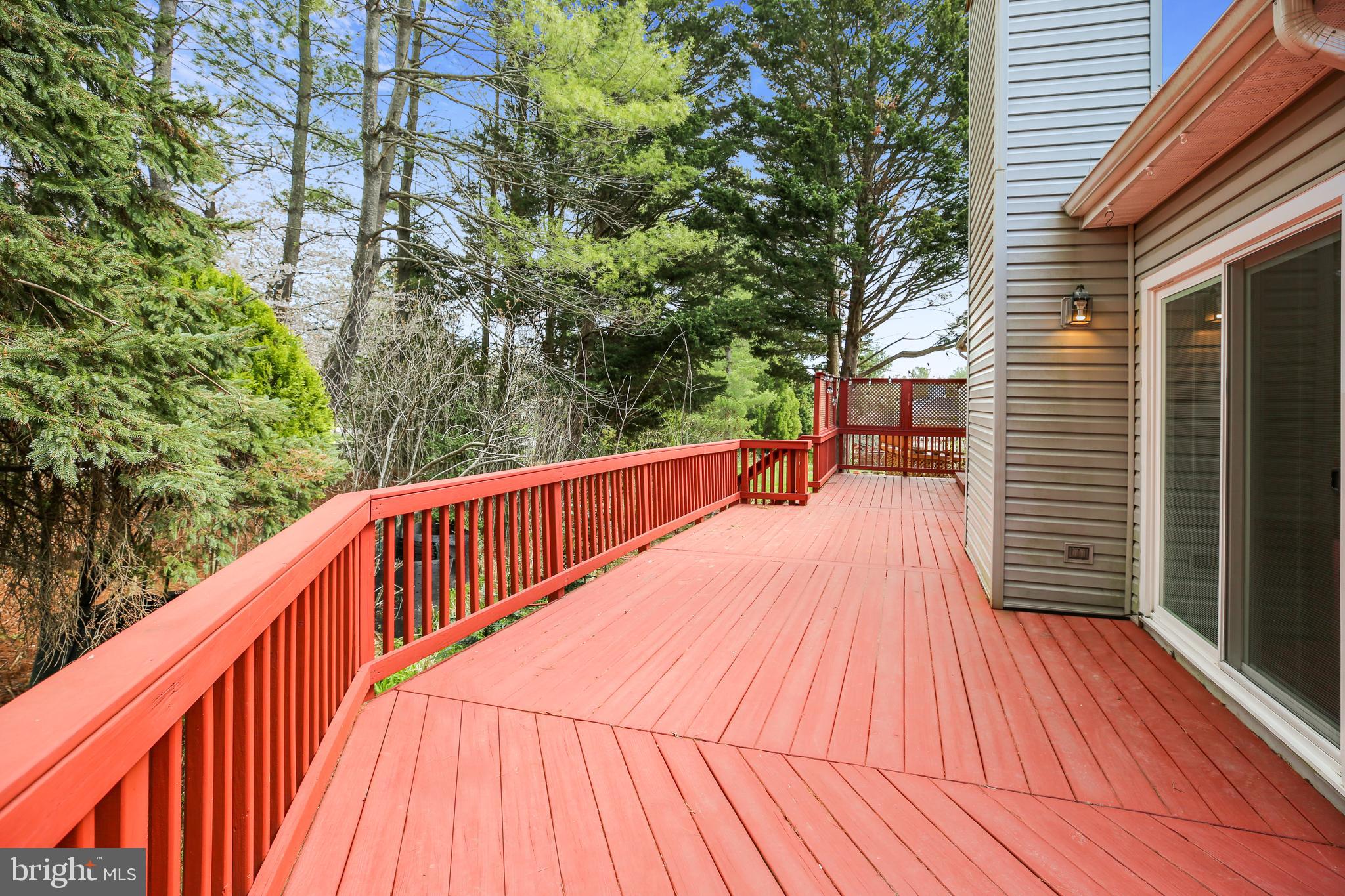 Large Deck off Living Room