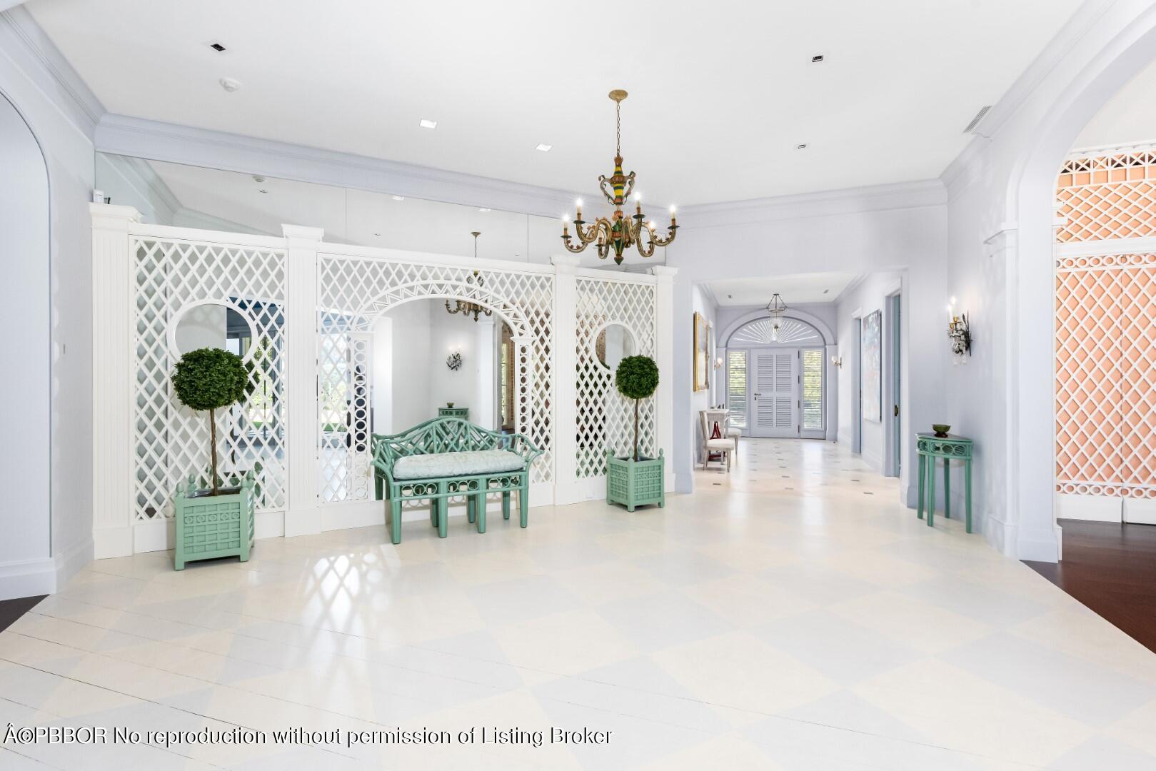 710 South County Road Palm Beach, FL 33480 - Photo 21 of 69 Hallway