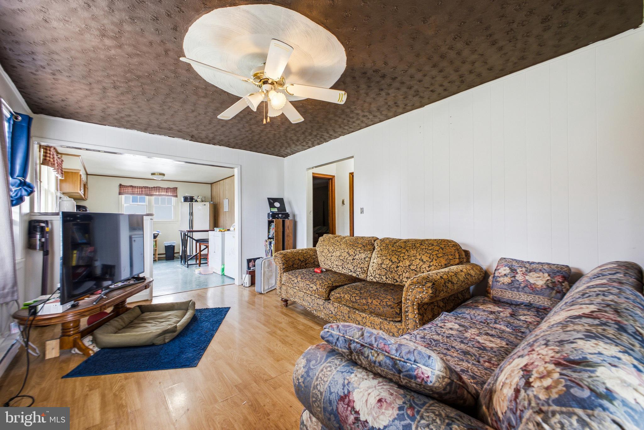 494 Chapel Road Stanley, VA 22851 - Photo 13 of 32