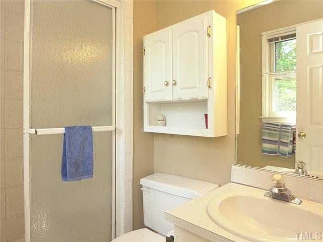 906 Belhaven Road Cary, NC 27513 - Photo 14 of 25 MASTER BATH