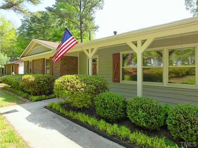 906 Belhaven Road Cary, NC 27513 - Photo 2 of 25 Gallery Image 2