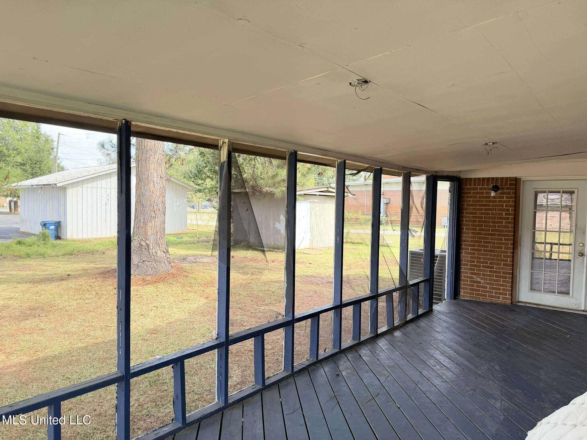 123 Sinclair Street Lucedale, MS 39452 - Photo 16 of 20 Screened Porch