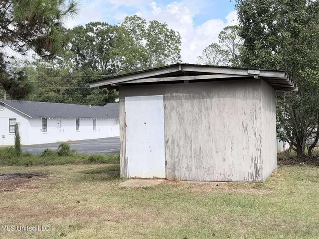 $138,000 | 123 Sinclair Street, Lucedale, MS 39452
