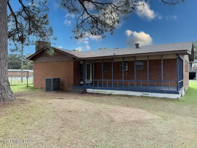 $138,000 | 123 Sinclair Street, Lucedale, MS 39452