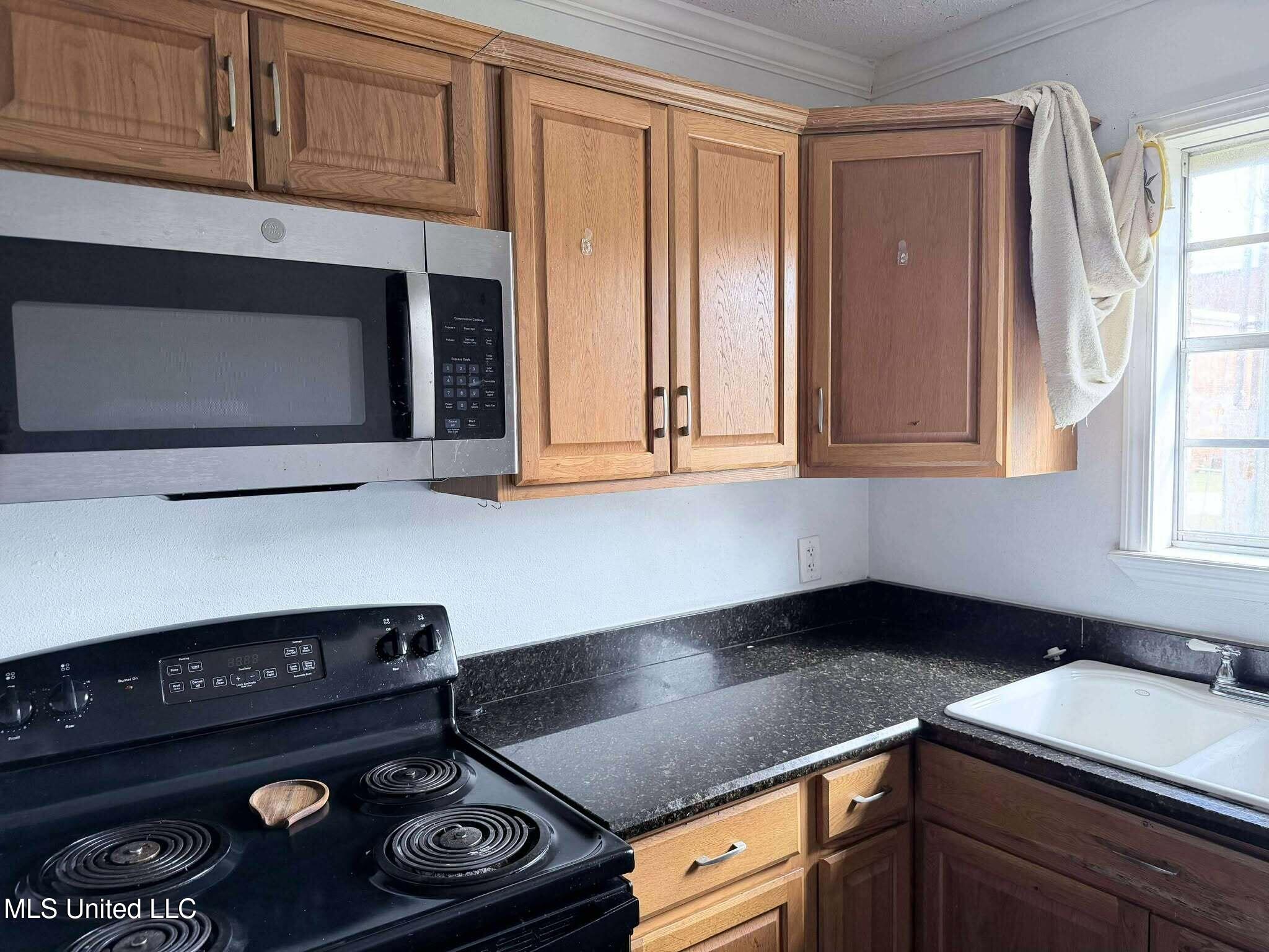 123 Sinclair Street Lucedale, MS 39452 - Photo 6 of 20 Kitchen