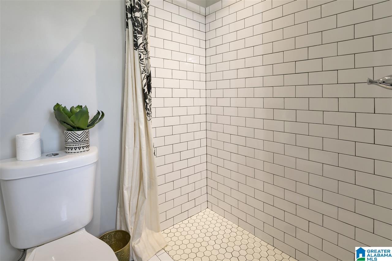 424 Devon Drive Birmingham, AL 35209 - Photo 24 of 34