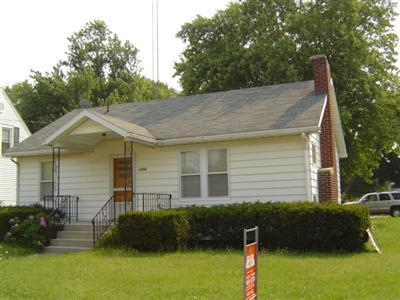 1256 Pipestone Road Benton Harbor, MI 49022 - Photo 1 of 11 Primary Photo