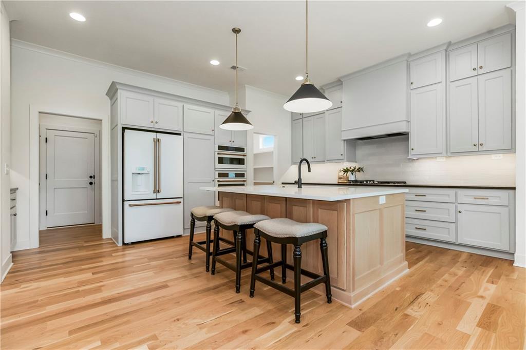 12484 South Barth Road Olathe, KS 66061 - Photo 13 of 72