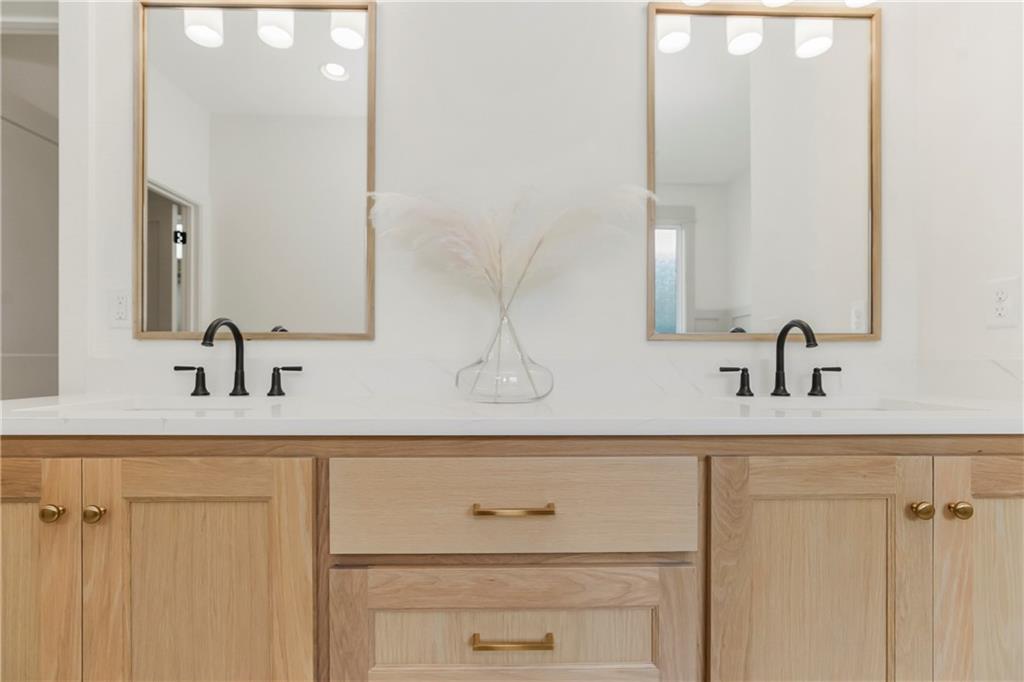 12484 South Barth Road Olathe, KS 66061 - Photo 31 of 72