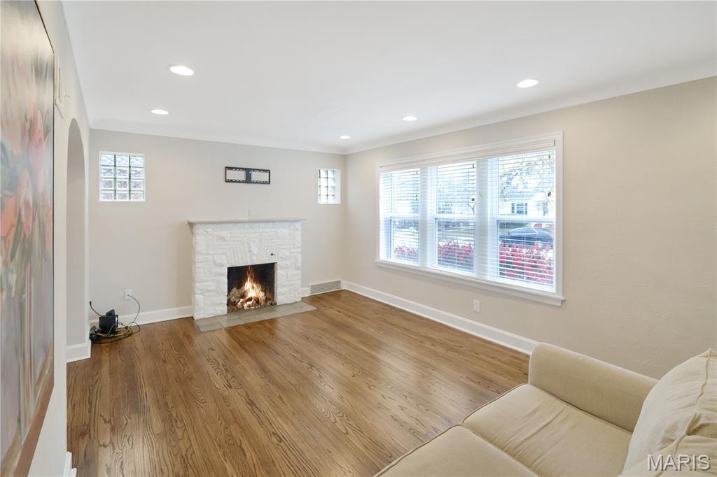 8729 Bridgeport Avenue St. Louis, MO 63144 - Photo 4 of 17