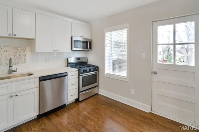 $3,200 | 8729 Bridgeport Avenue, St. Louis, MO 63144