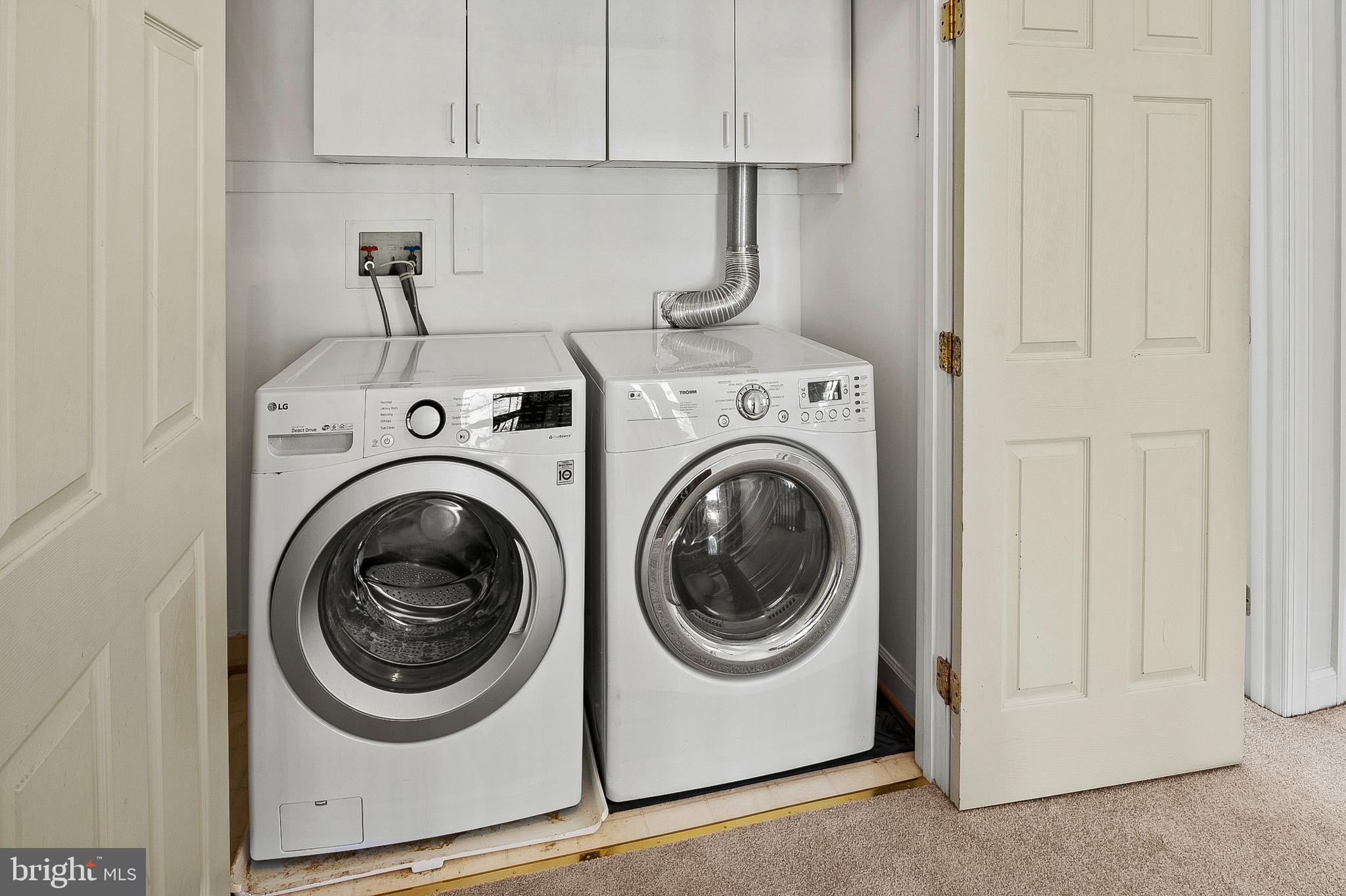 13808 Pleasant View Drive Bowie, MD 20720 - Photo 38 of 46 a utility room with dryer and washer