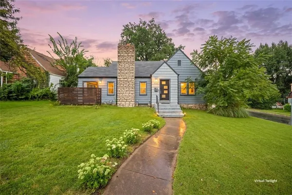 $229,999 | 5987 The Paseo, Kansas City, MO 64110