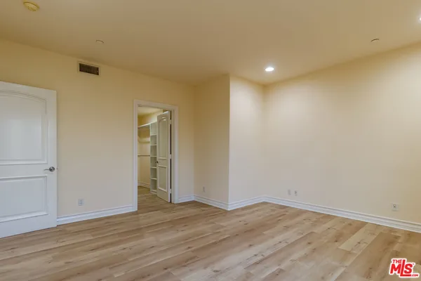 $8,200 | 132 South Crescent Drive, Unit 103, Beverly Hills, CA 90212