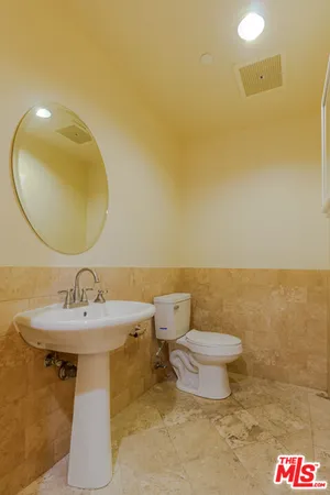 $8,200 | 132 South Crescent Drive, Unit 103, Beverly Hills, CA 90212