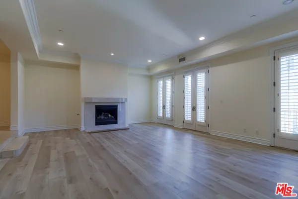 $8,200 | 132 South Crescent Drive, Unit 103, Beverly Hills, CA 90212