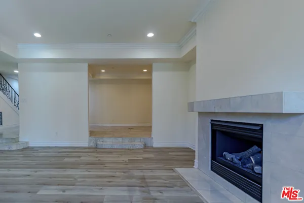 $8,200 | 132 South Crescent Drive, Unit 103, Beverly Hills, CA 90212