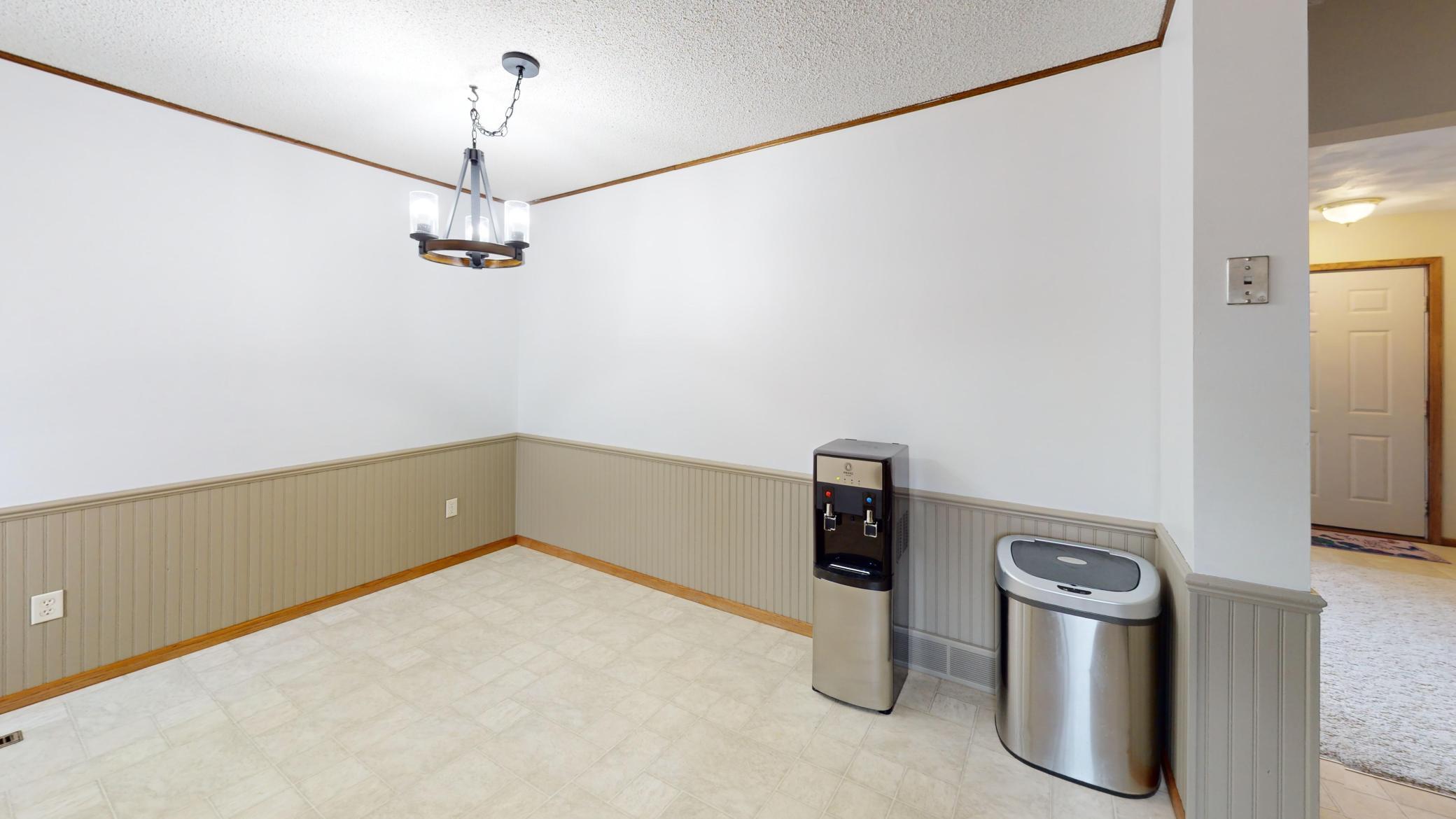 2420 Kenyon Road Owatonna, MN 55060 - Photo 5 of 11 Gallery Image 5