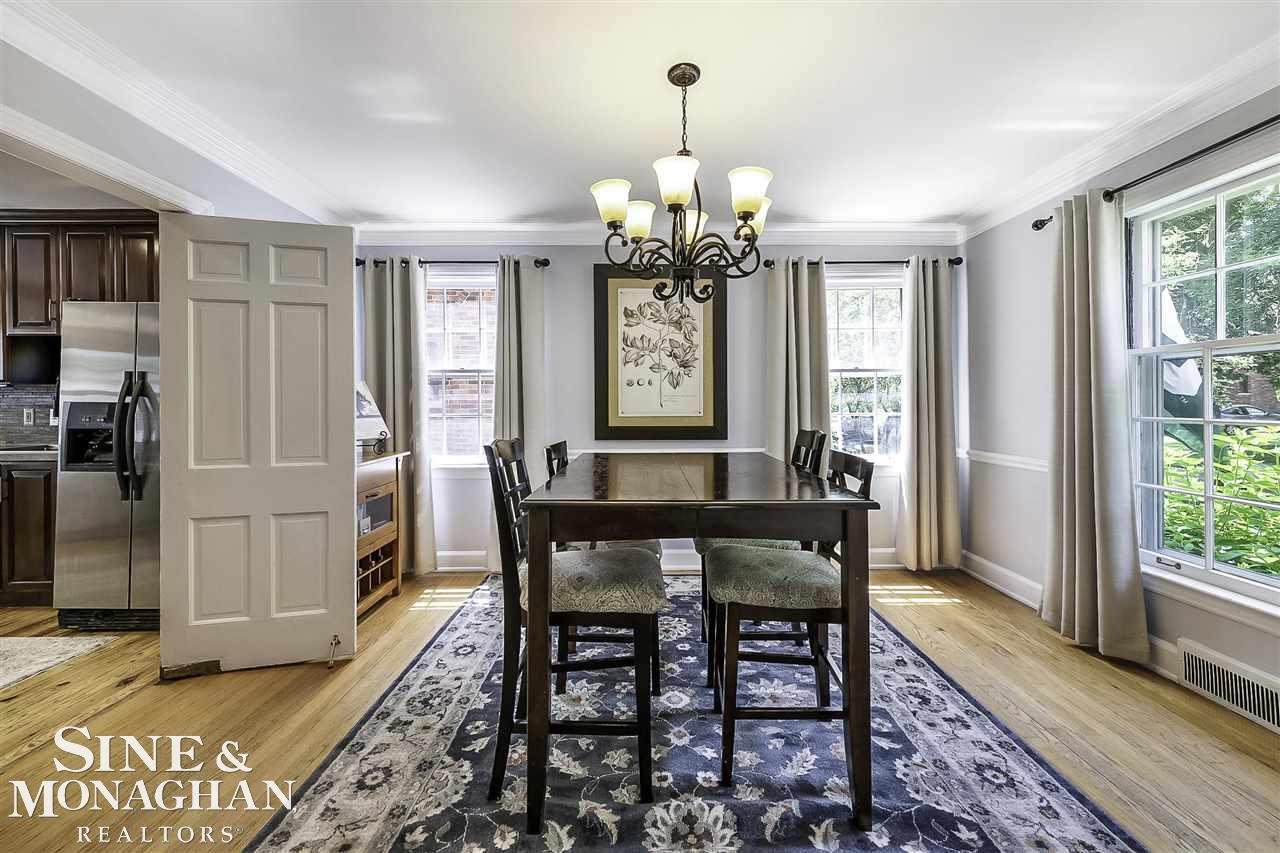 468 Fisher Road Grosse Pointe, MI 48230 - Photo 11 of 36 50078805-10.JPG