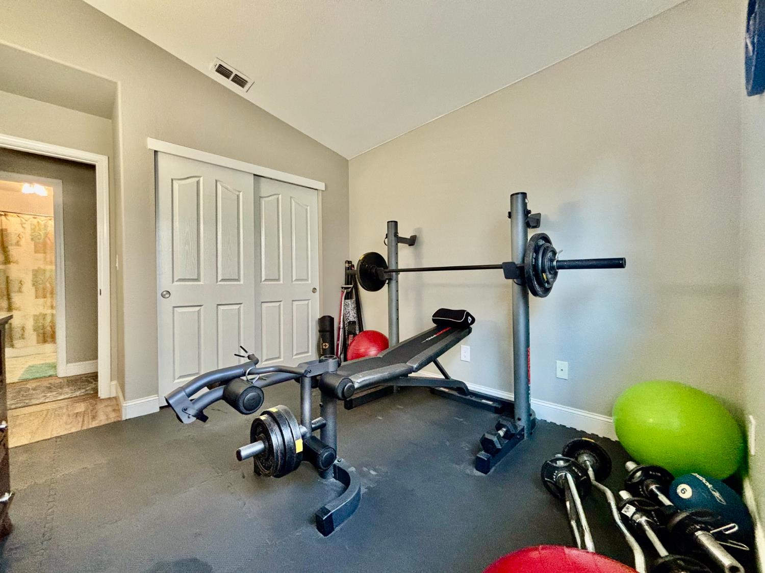 111 McCurry Street Wheatland, CA 95692 - Photo 42 of 55 a room with gym equipment