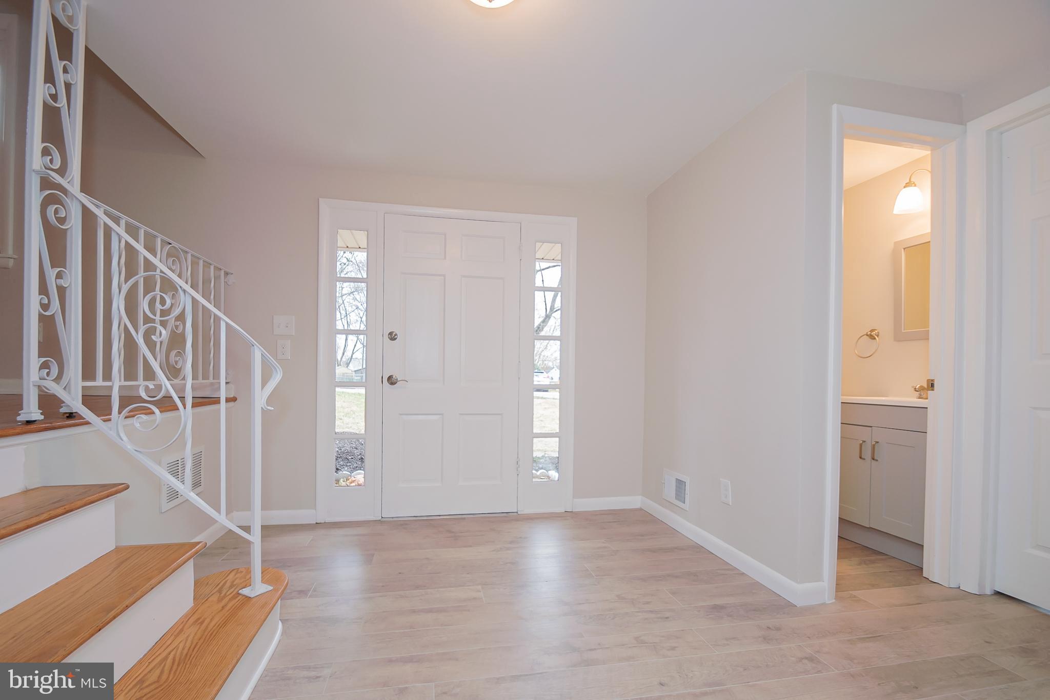58 Weathervane Road Aston, PA 19014 - Photo 2 of 27 Gallery Image 2