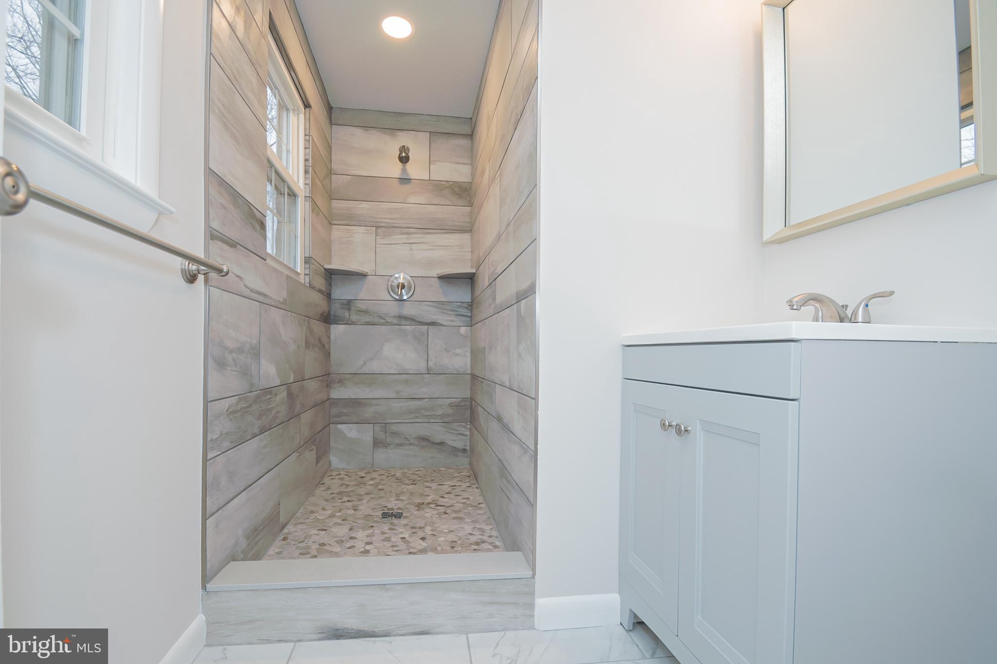 58 Weathervane Road Aston, PA 19014 - Photo 13 of 27 Gallery Image 13