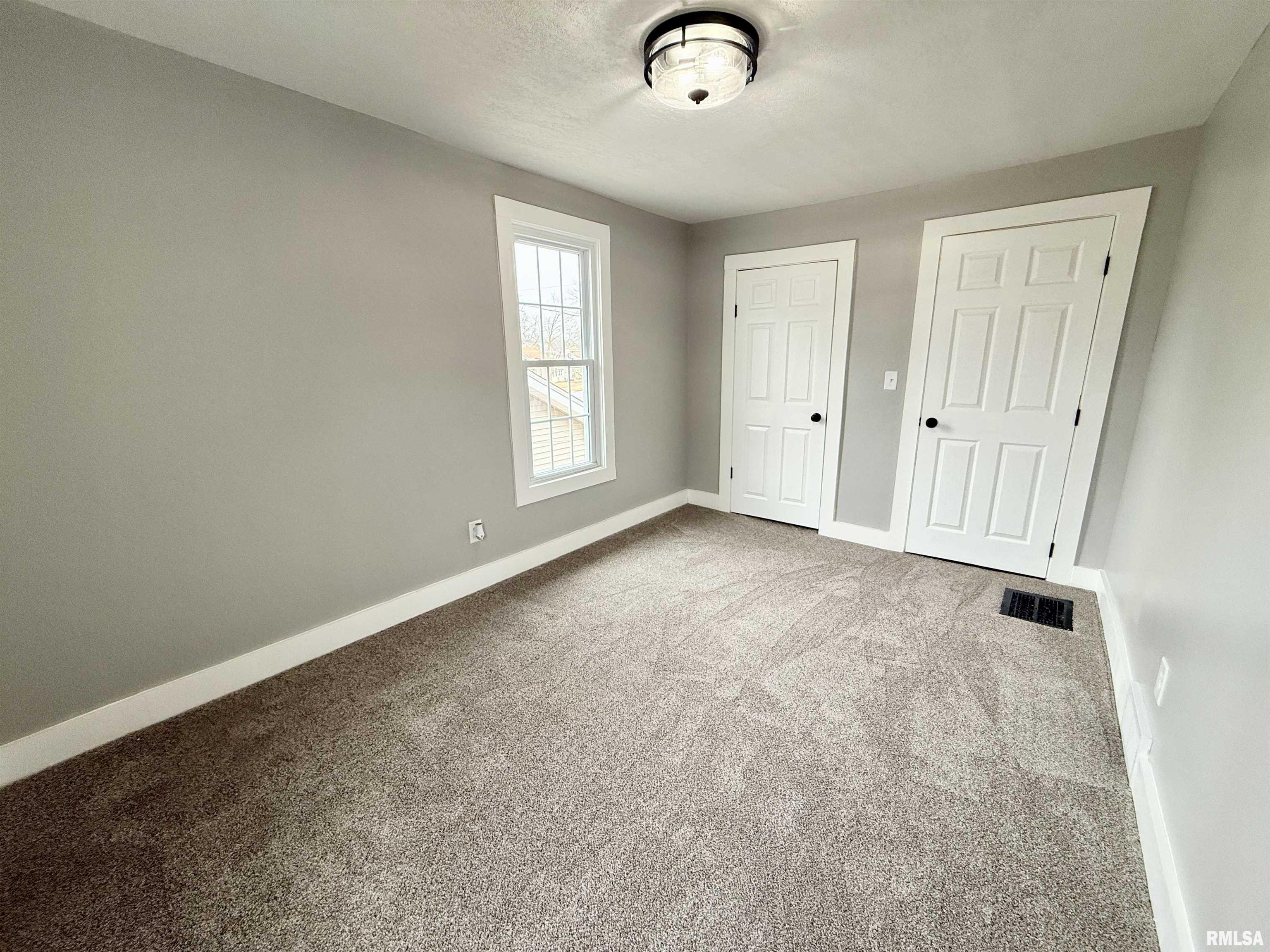 1157 23rd Street Moline, IL 61265 - Photo 13 of 21 Gallery Image 13