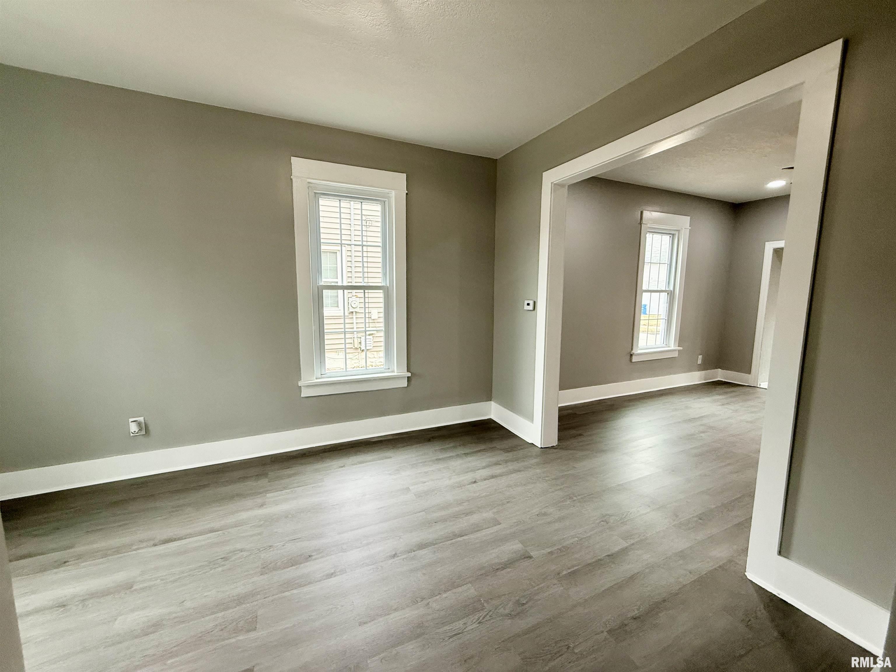 1157 23rd Street Moline, IL 61265 - Photo 5 of 21 Gallery Image 5