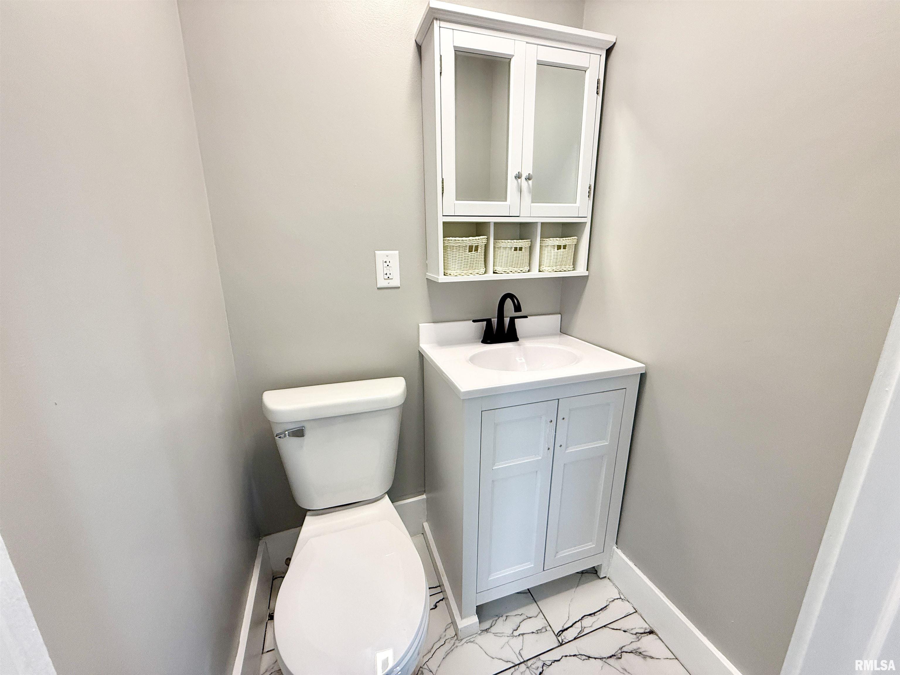 1157 23rd Street Moline, IL 61265 - Photo 9 of 21 Gallery Image 9