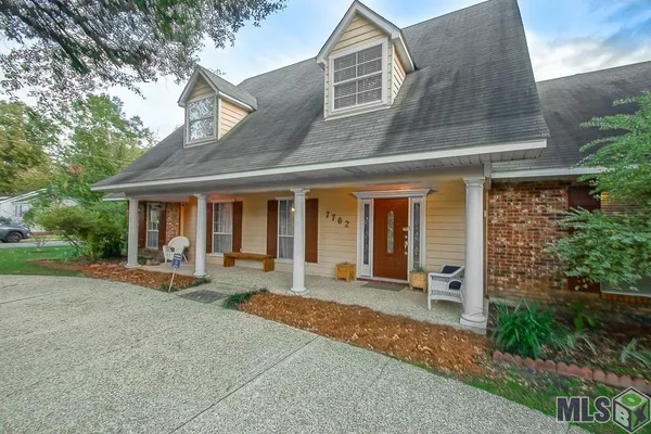 $725,000 | 7762 Sevenoaks Avenue, Baton Rouge, LA 70806
