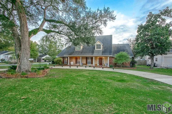 $749,000 | 7762 Sevenoaks Avenue, Baton Rouge, LA 70806
